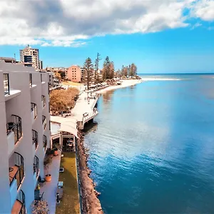 **** Aparthotel La Promenade Australia